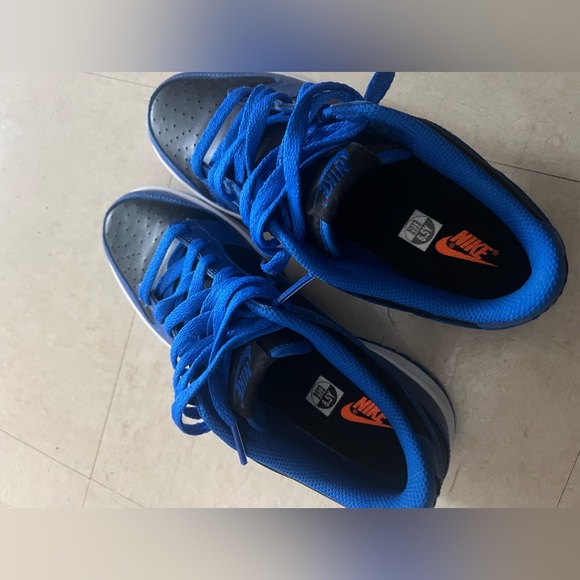 Dunks - Picture 3 of 5